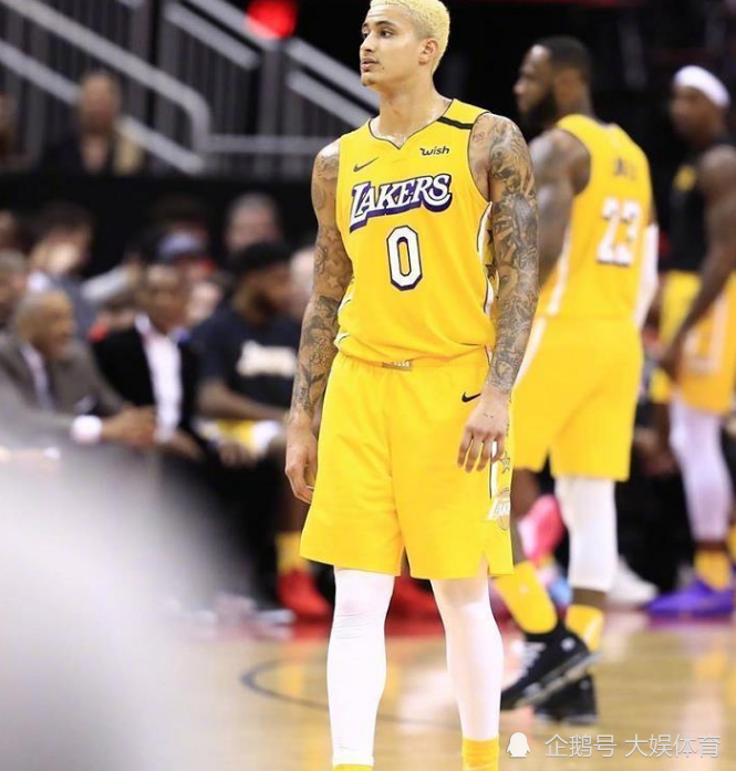 山西队鏖战青岛队,浓眉哥带队取胜 山西队鏖战青岛队,浓眉哥带队取胜