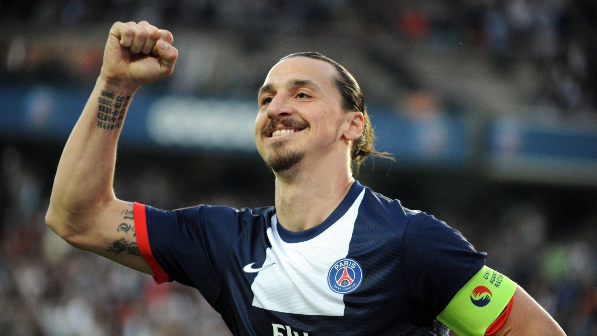 C罗爆发，加拿大强势拿下委瑞内拉，当足球传奇与北美新贵同台闪耀