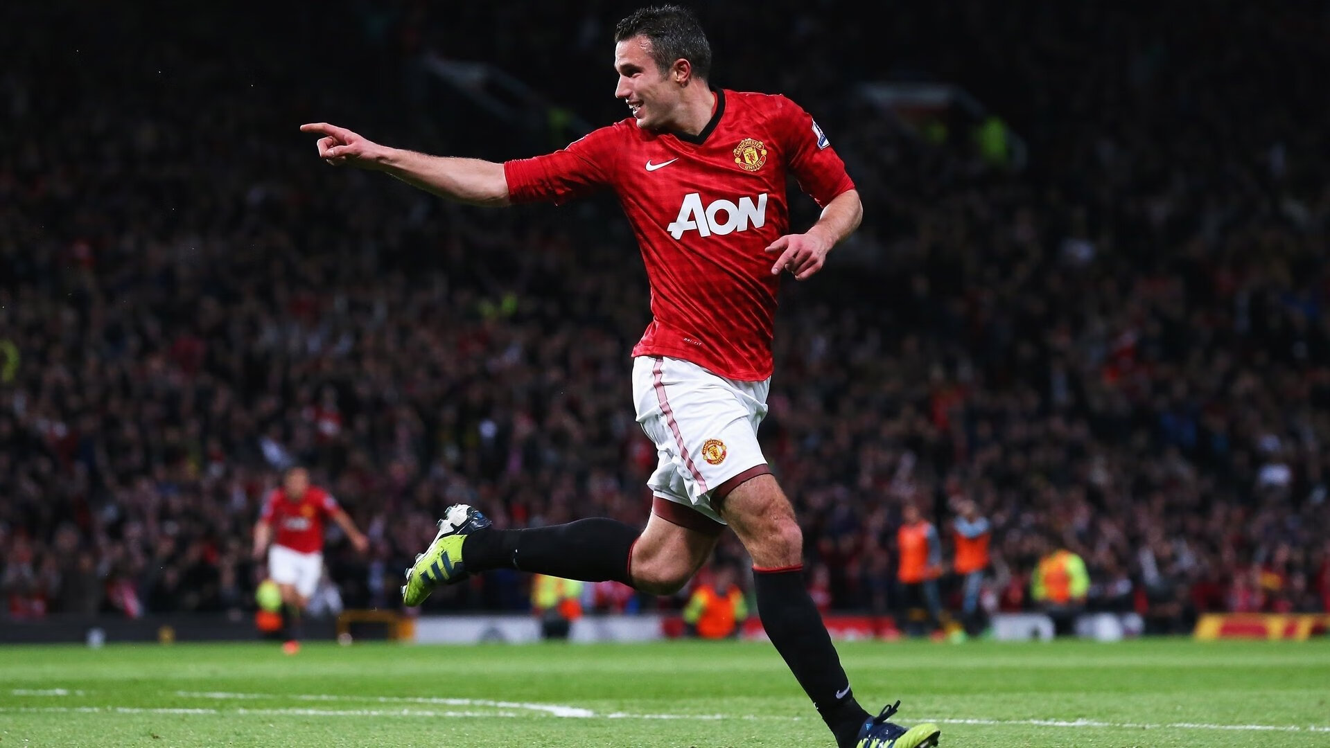 阿尔瓦雷斯一锤定音，摩纳哥强势晋级终结佛罗伦萨欧战梦